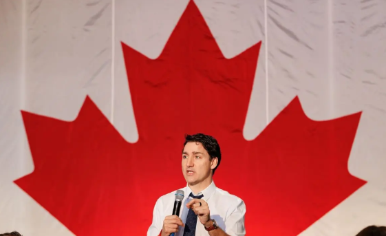 不知是有意或是无心，特鲁多2月7日在加拿大-美国经济峰会上发表讲话后，在离场时麦