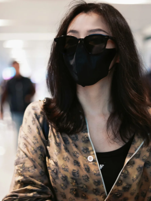 你们喜欢张靓颖的穿搭风格吗？