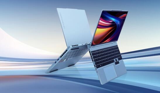 机械革命 2024 款翼龙 15 Pro 游戏本青云配色细节公布：全金属机身、锐