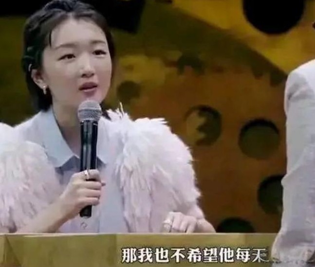 周冬雨在谈及姥爷去世时流露出的一种“高兴”，引发了人们对死亡意义的全新思考。对于