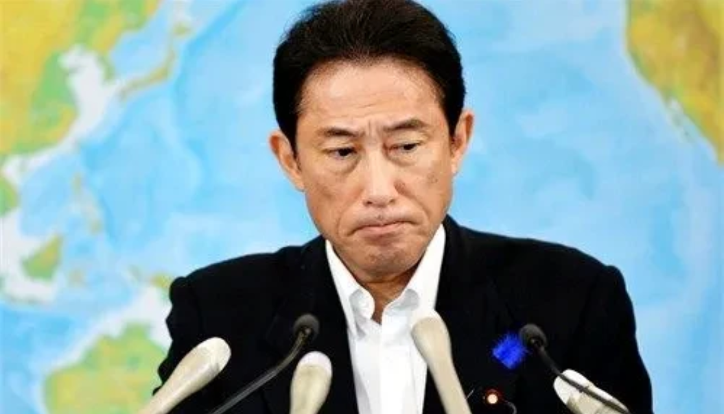 极其罕见！日本动手了！涉及二百多人！
针对日本军舰发生的涉密事件，日本宣布了对陆