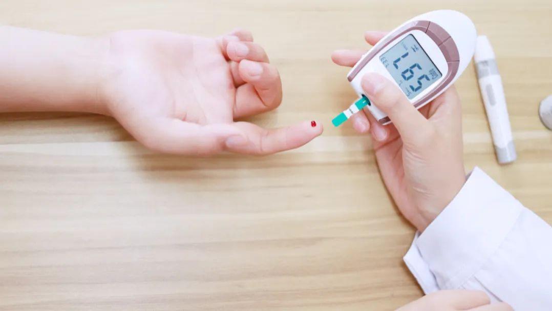 被纳入医保的降糖新药，有哪些药用亮点？3个常识，“糖友”必知