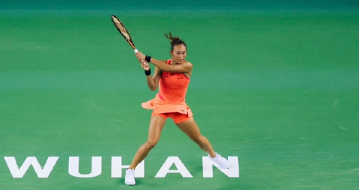 首次在WTA1000系列赛半决赛见证“金花德比”，王欣瑜很顽强，两盘都是在先被破