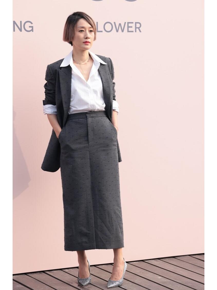 马伊琍简洁干练