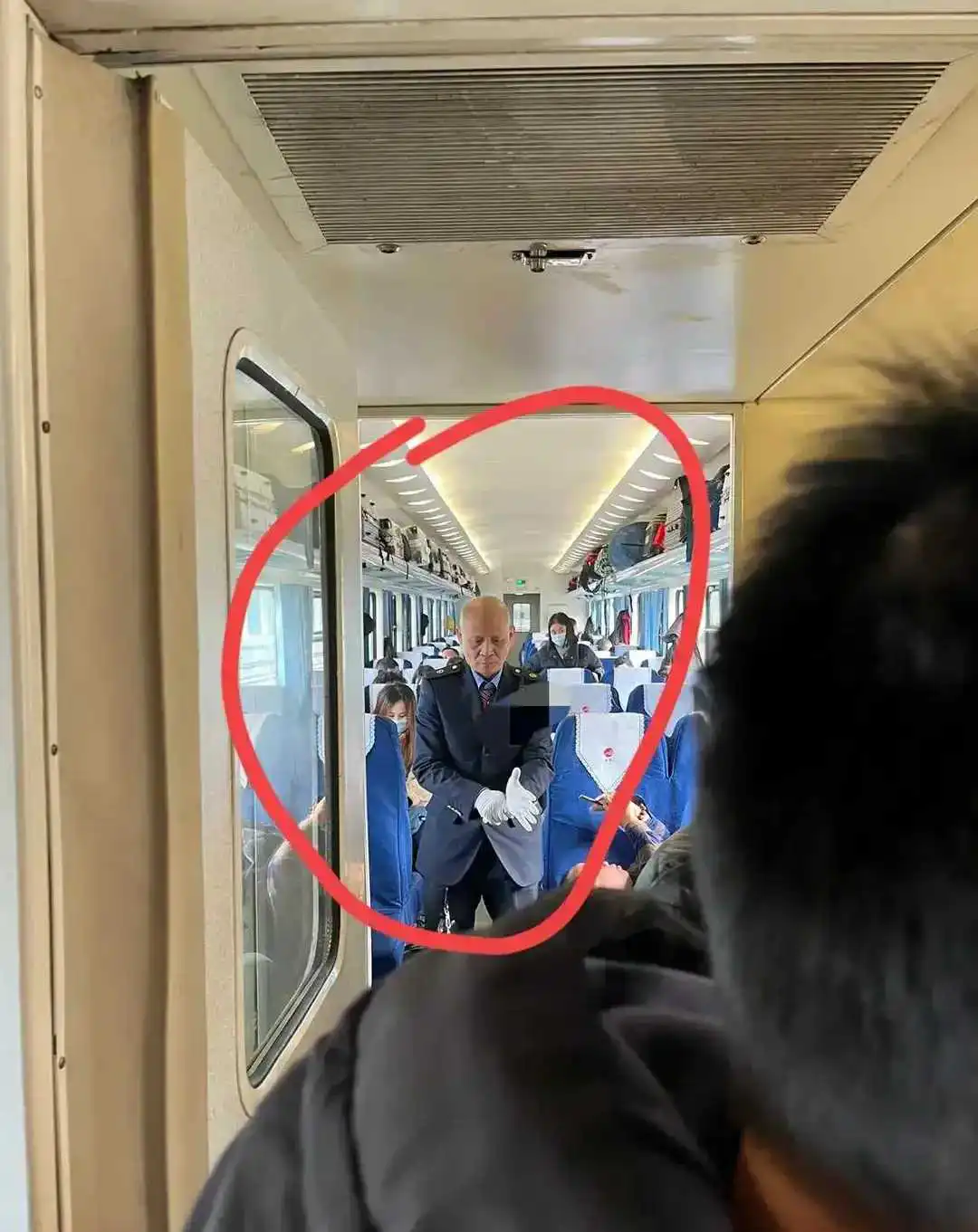 看来这是个好公司，年龄都这么大了还没被裁
