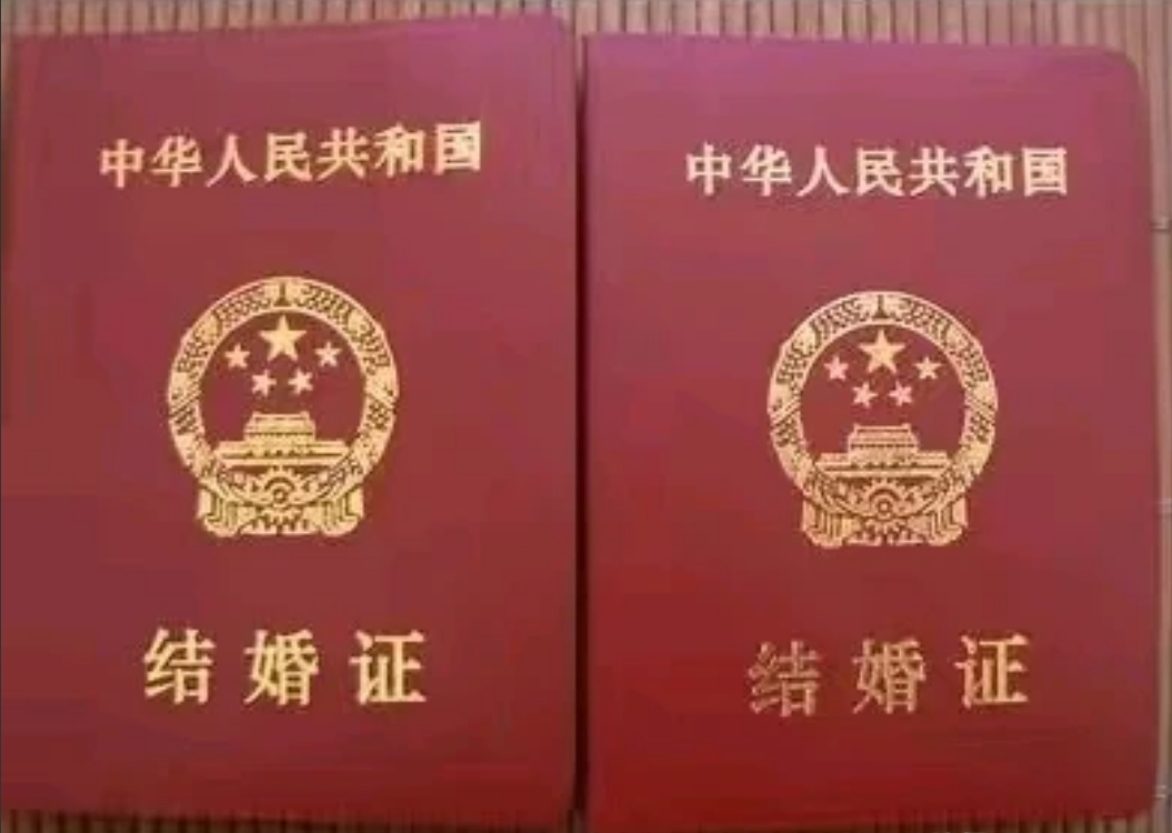 陕西渭南，男子与女同学恋爱，入伍后将银行卡交给女方，女方陆续用掉卡里11万元，男