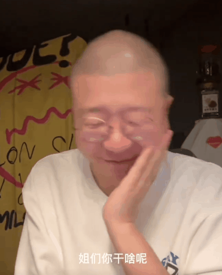 他曾公开讽刺官方机构,还被称为脱口秀一哥,如今却沦落十八线?(脱口秀 鼻祖)-第13张图片-九妖电影 他曾公开讽刺官方机构,还被称为脱口秀一哥,如今却沦落十八线?(脱口秀 鼻祖)-第13张图片-九妖电影