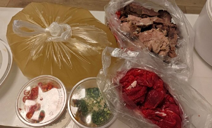 去附近贵州黄牛肉馆买牛肉差点破防大哭