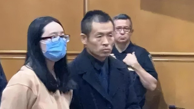 为了永留美国，在联合国大楼举牌抹黑中国的张晓宁，终于“圆梦”