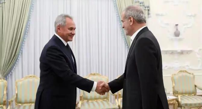 俄罗斯原国防部长绍伊古为何突访伊朗
中东局势复杂多变，伊朗扬言报复以色列，绍伊古