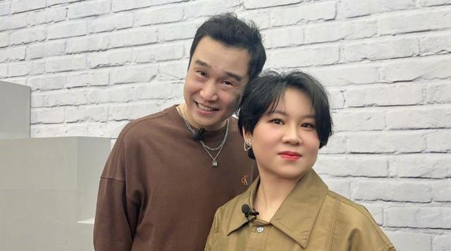 小沈阳的女儿沈佳润:曾因长相太丑被骂像猴,如今逆袭撞脸韩星(小沈阳女儿简介)-第2张图片-九妖电影 小沈阳的女儿沈佳润:曾因长相太丑被骂像猴,如今逆袭撞脸韩星(小沈阳女儿简介)-第2张图片-九妖电影