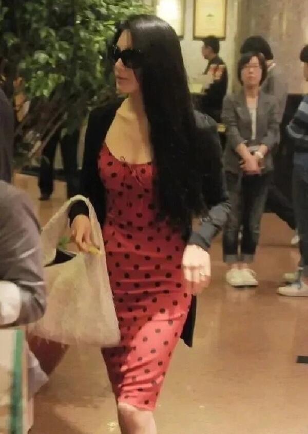 她真的是绝美啊！