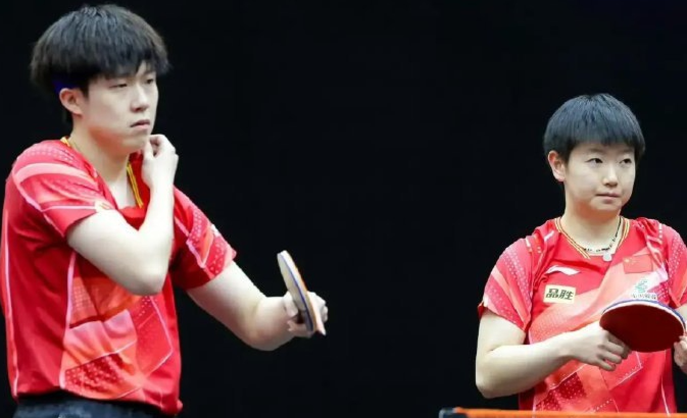 争议！莎头组合未登场，球迷怒斥预热只为卖票，郭焱解读
国乒在混团世界杯的揭幕战取