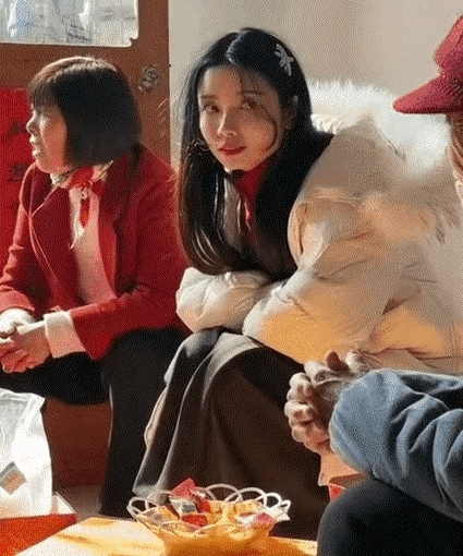 婚检是不可能的。女子回家过年被父母安排相亲，两人聊得不错，男子也喜欢精致的女子，