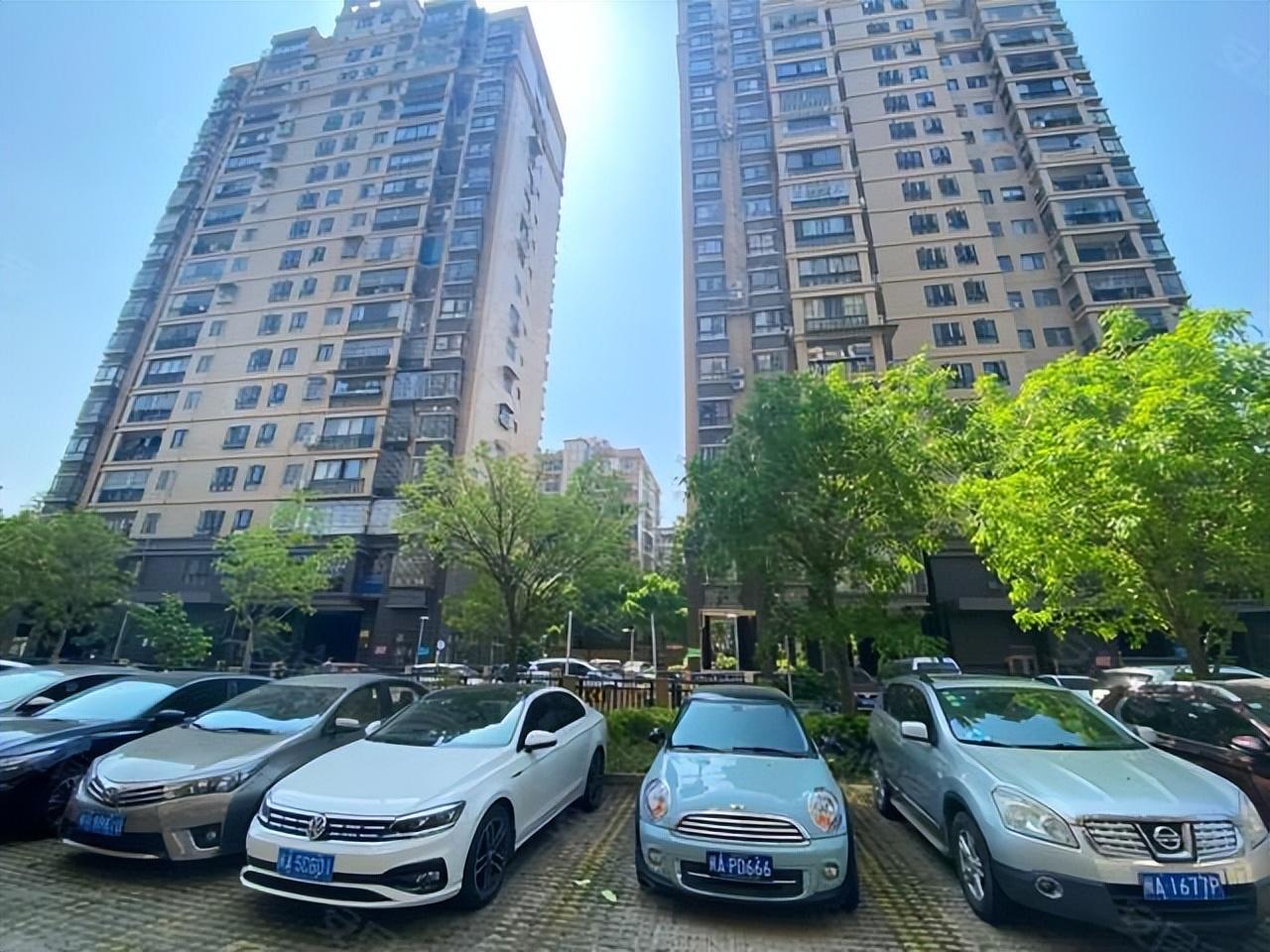 在大多数人的观念当中，“便宜没好货”的想法根深蒂固，假设一套房子的价格明显低于同