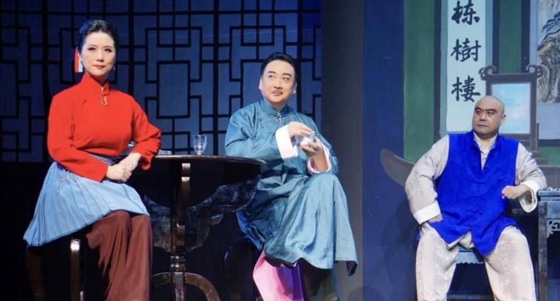 小媳妇机智救下谭震林

                            