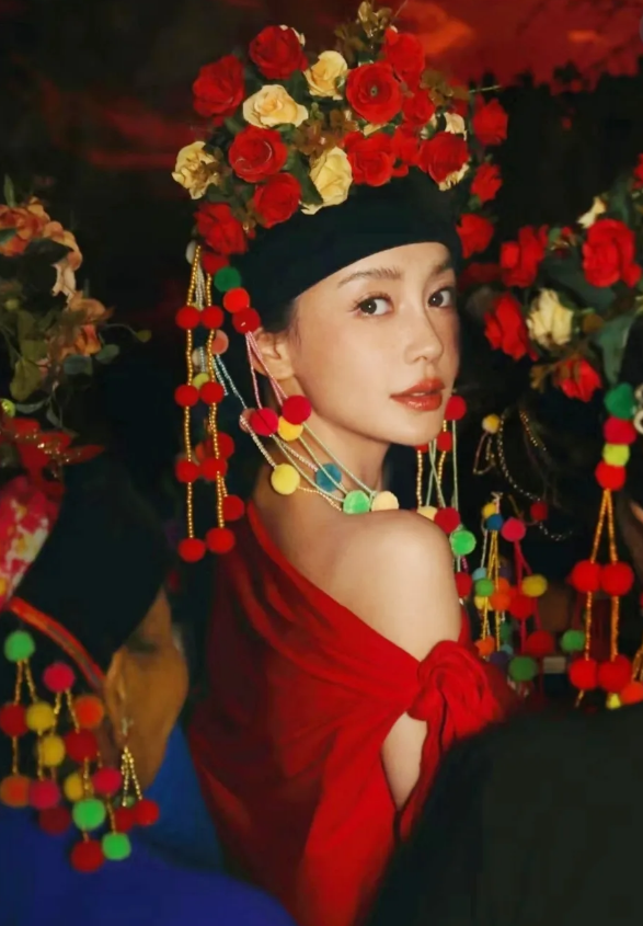 黄晓明和杨颖就不应该离婚，两人离婚后，真的是前后都翻车了，娱乐圈里并不是每对夫妻