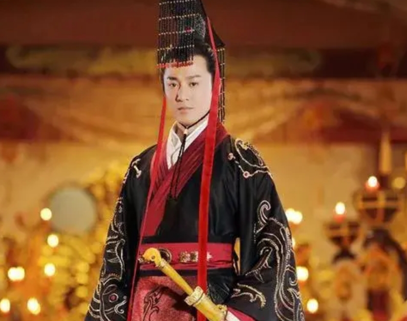 中国的炼钢技术
看过《汉武大帝》的应该知道，中国人的钢铁技术落后于中东（大马士革