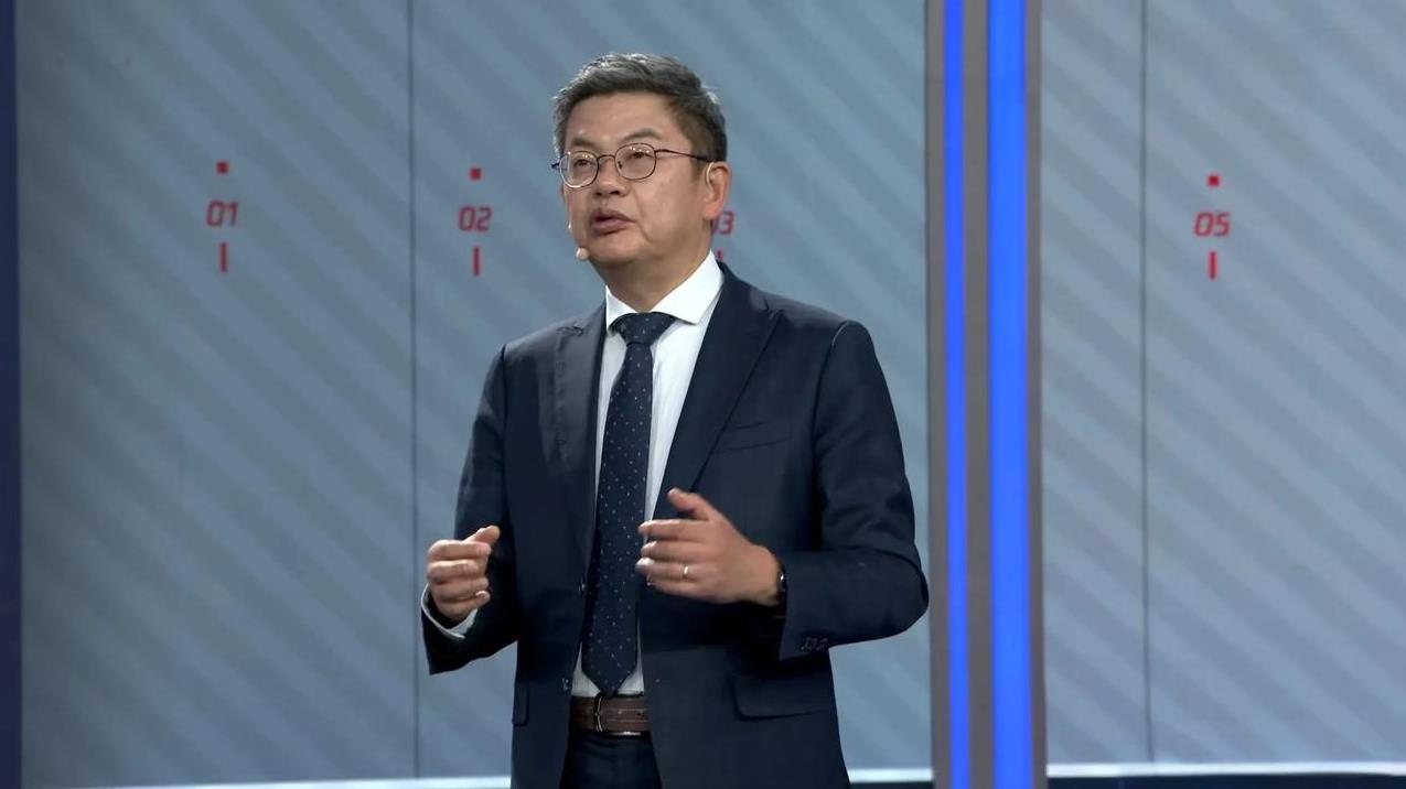 湖人赢凯尔特人，760万人看直播；勇士赢公牛，只有130万人看，腾讯的直播数据，