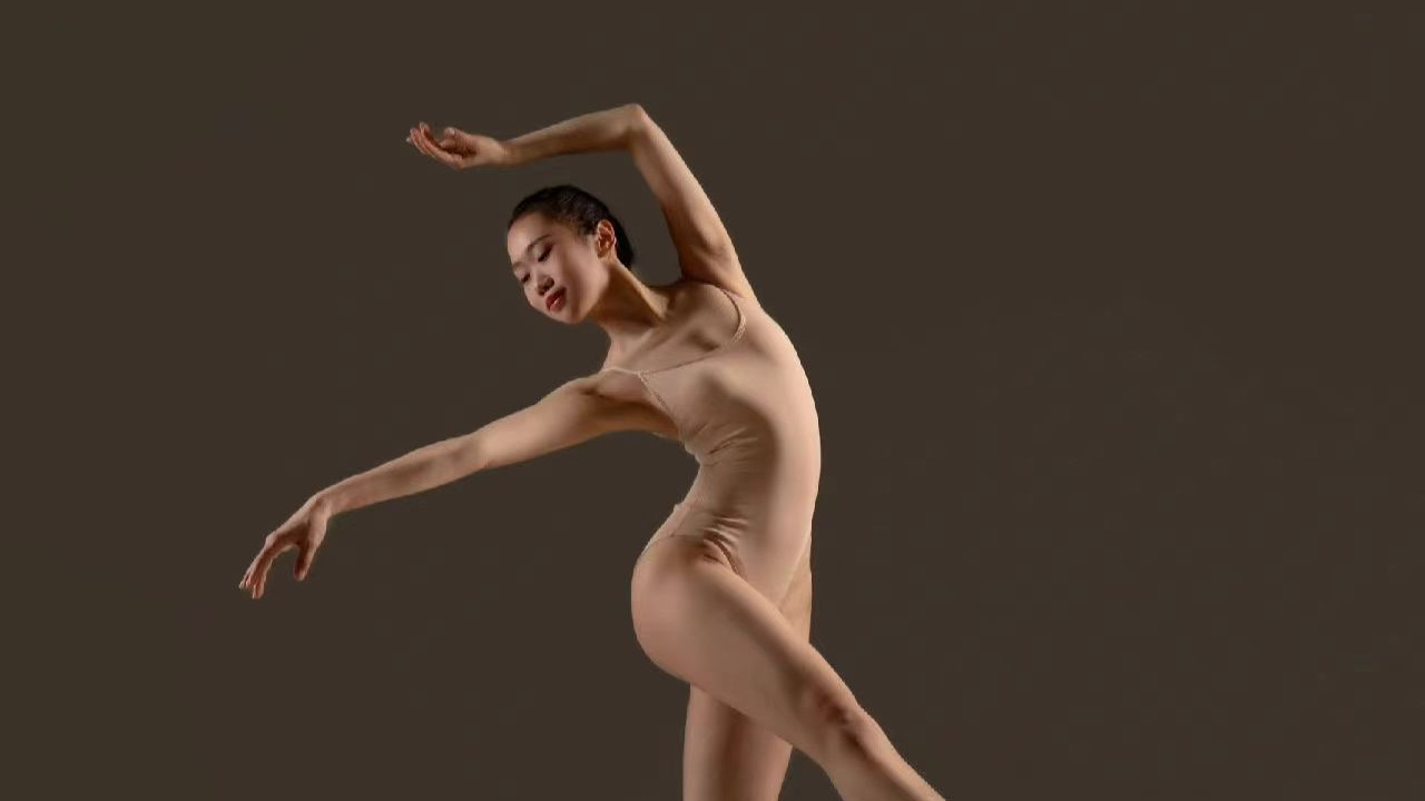 大二舞蹈生的亭亭玉立