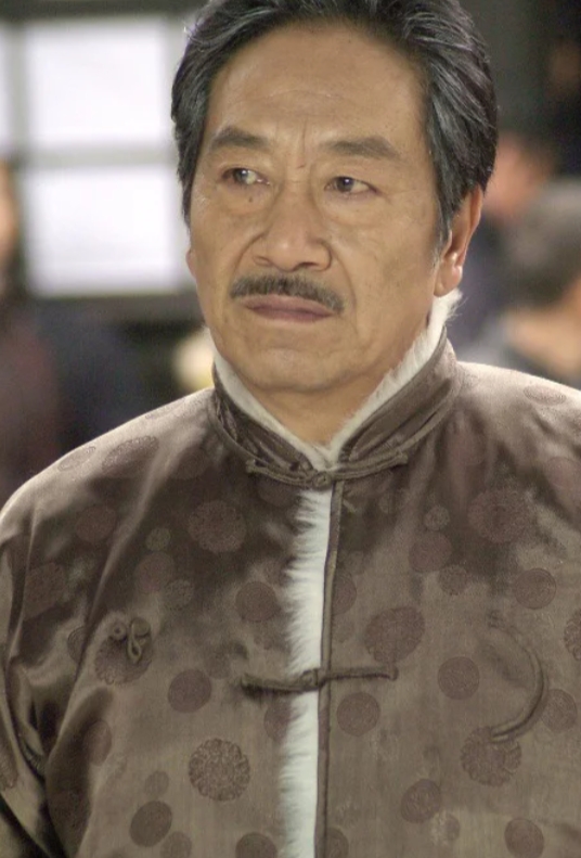 王奎荣与娇妻的幸福传奇
