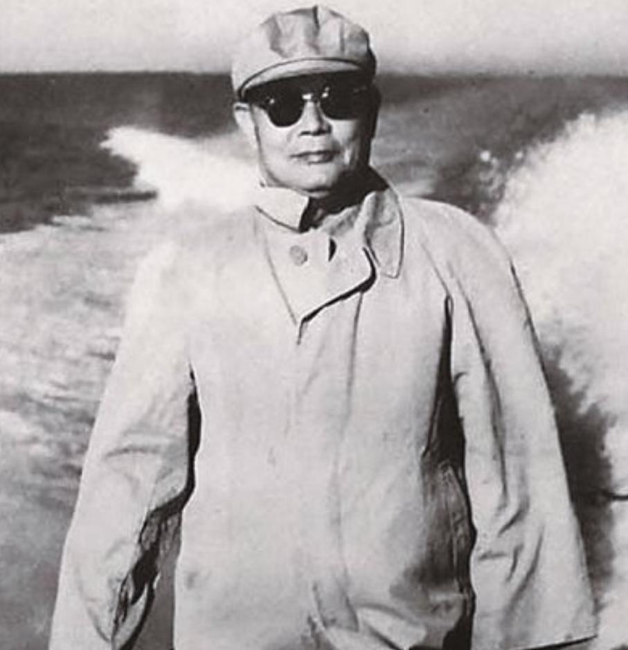 1979年，中央会议讨论出兵越南问题，会上，各将领态度有所不同，其中，叶剑英元帅