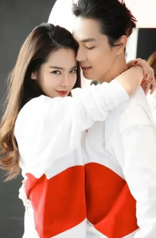 说非安以轩不娶的李承铉，转身娶了戚薇