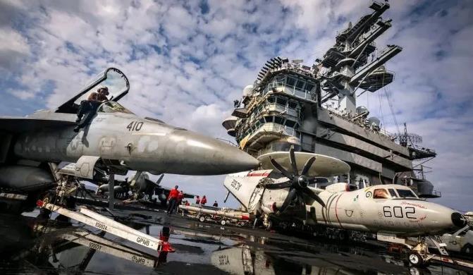 为什么说美国的衰弱正在加速？现在回头看，原因其实很简单：

1.一个自信的国家是