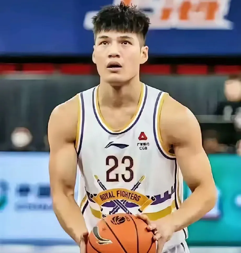 北控98-99不敌广东，关键时刻输球的三人！