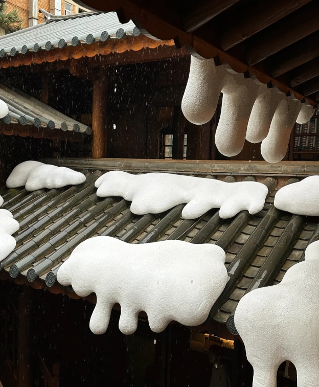 昆明还是太超前了！昆明市中心的雪浓度已经“1000%”！
