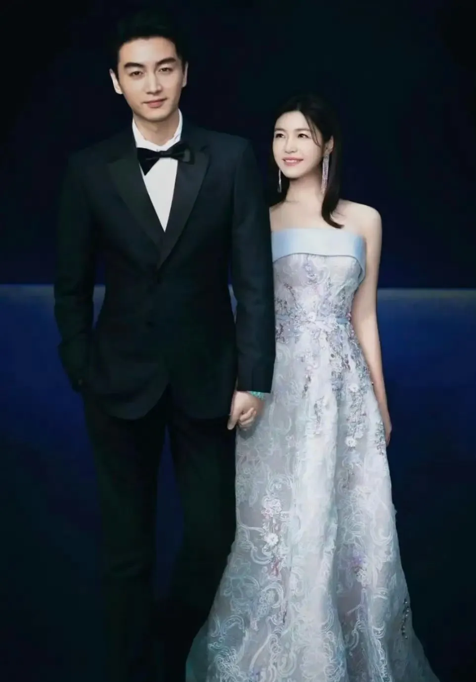 我知道很多网友觉得双陈离婚主要原因在女方[灵光一闪][灵光一闪]但我不想吐槽陈妍