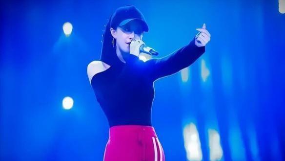 好声音没夺冠，却嫁给爱奇艺总裁，34岁就已经成为人生赢家