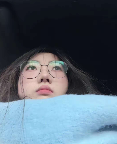 跟你们这些有方向盘加热的人拼了！
