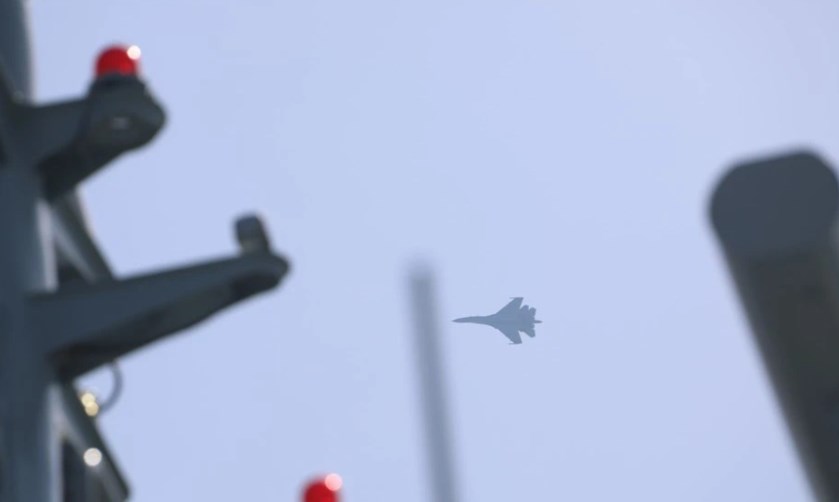 ​台军气焰嚣张进行敏感操作，东部战区果断出手了！目前，大陆多艘挖泥船正在金门海域