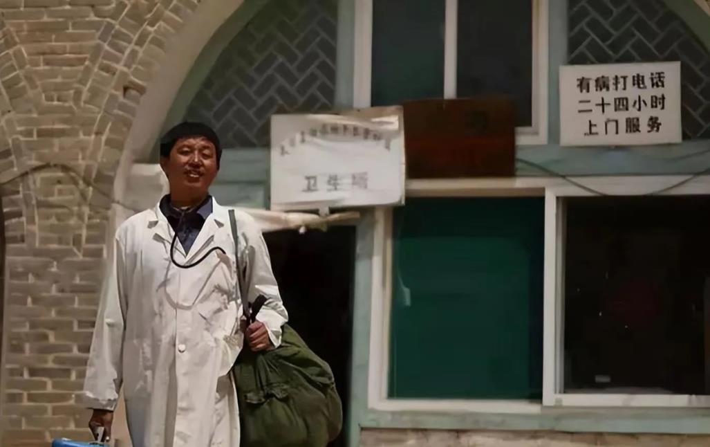 人间大爱！山西1小伙交不起3000元学费，想放弃上大学，村民们给他凑了3025元
