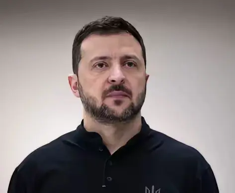 泽连斯基：俄罗斯现在每周向乌克兰发射900发制导航弹和40枚导弹，还有400架无