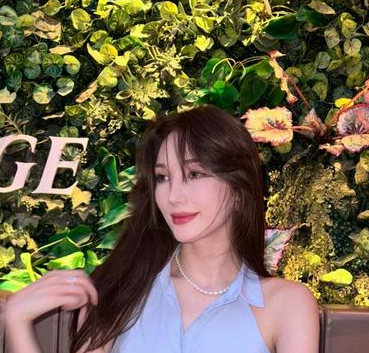 杨政女友照片被网友挖出！杨政在社媒宣布退出CBA体测，他表示，要多陪伴家人女友，