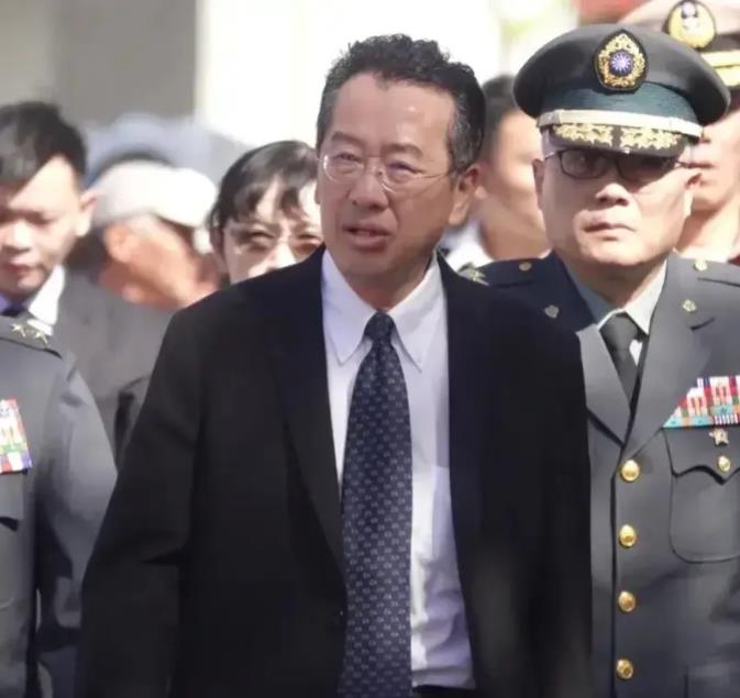 台海风云再起，顾立雄“熄火”了？

嘿，各位看官，今儿个咱们聊聊台海那点事儿。大