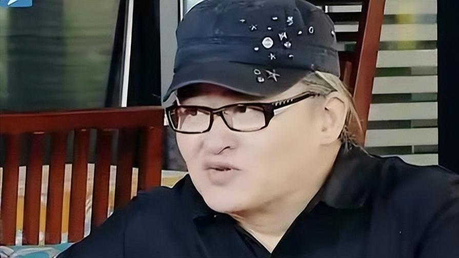 直到看到刘欢现状，才明白当初他做的选择有多荒唐，还是李湘聪明！