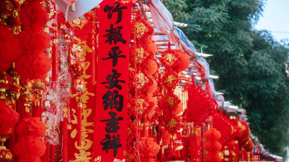 真的火了！这是南宁最有年味的一条路，也是游客心中的限时打卡地