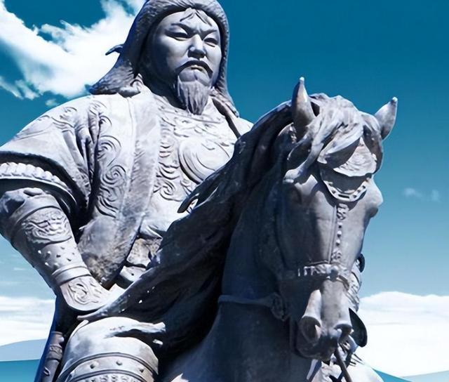 成吉思汗和拿破仑谁更厉害？
成吉思汗在军事方面的成就无人能及，他不仅统一了蒙古高