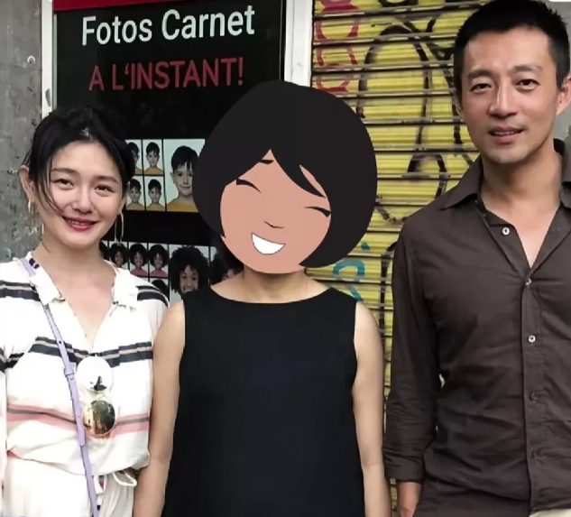 为什么说夫妻还是原配好？
大s曾经在节目里说过，小月儿手指被碰到，汪小菲都大喊救