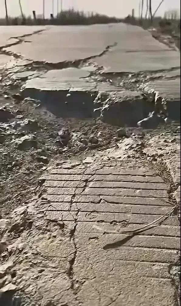 一些人为了黑小米连脸都不要了，甚至连基本逻辑都不要了，和土匪和流氓没有什么区别。