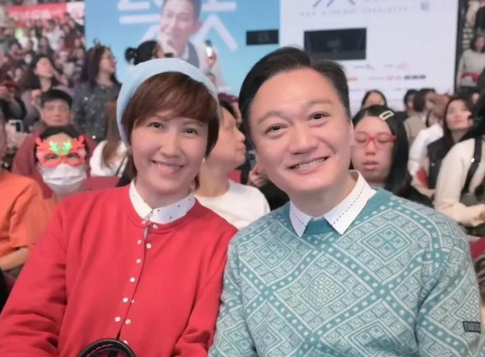 61岁陶大宇，和现任女友交往十多年了，依旧没有结婚！

年轻时，陶大宇结过一次婚
