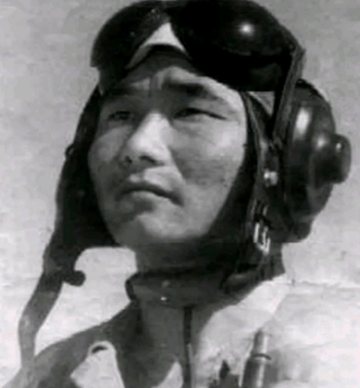1965年，空军飞行员无视毛主席禁令，直接击落闯入我国的敌军侦察机，不曾想，这个