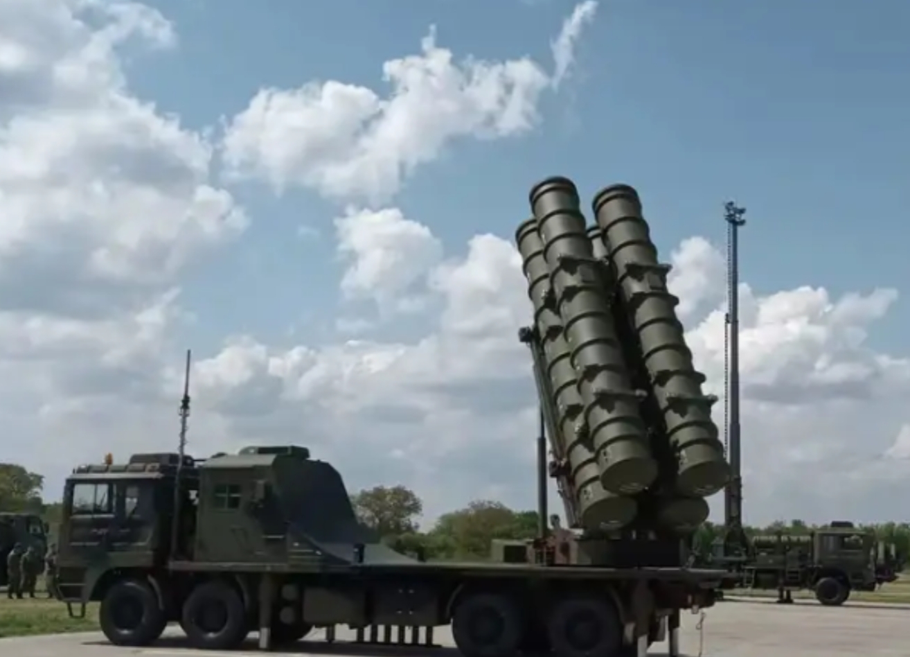 北约为什么非要不留余地把塞尔维亚往死里逼？答案很简单，塞尔维亚不听话了，敢跟美国