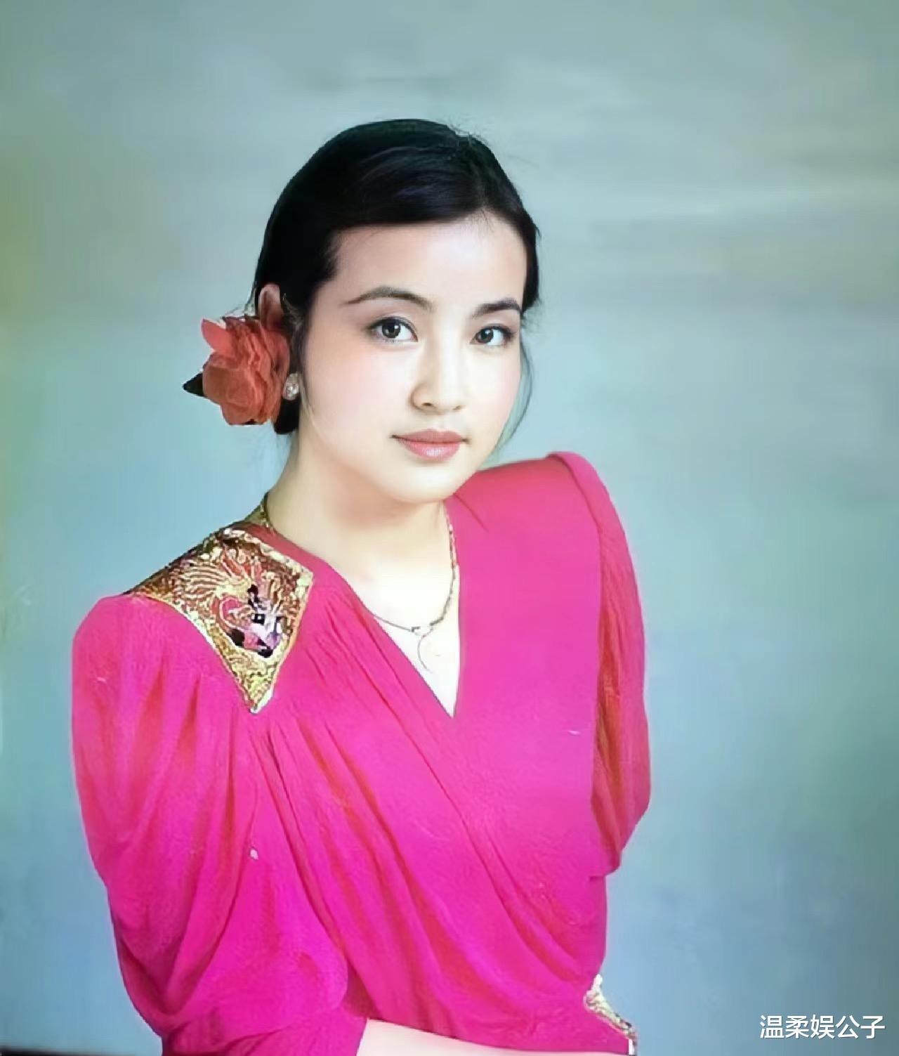 73岁“风流妖精”刘晓庆，又出大瓜？如今她已经走上了另一条道路（刘晓庆表演）-第13张图片-九妖电影