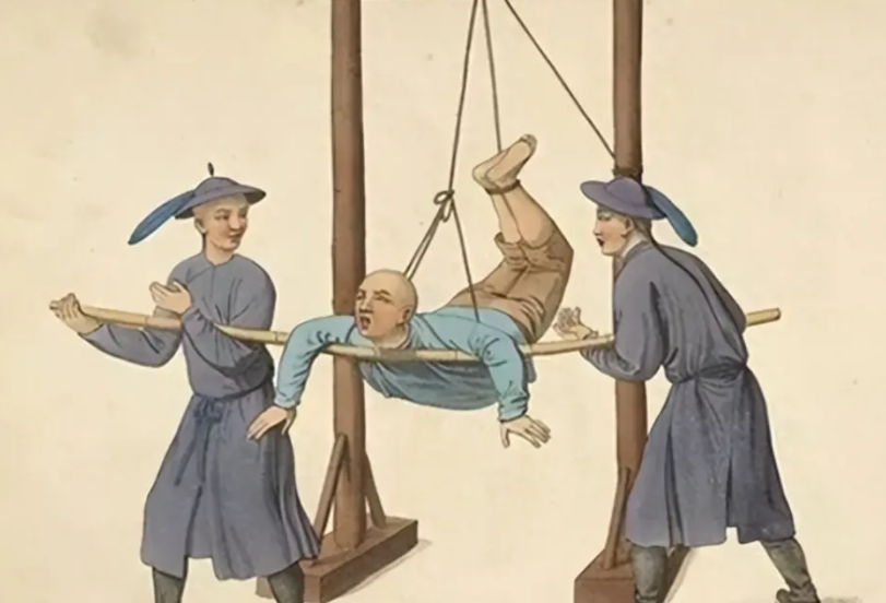 武则天时代最著名的酷吏来俊臣，有个特殊的癖好，那就是喜欢人妻。他仗势贪淫，但凡看