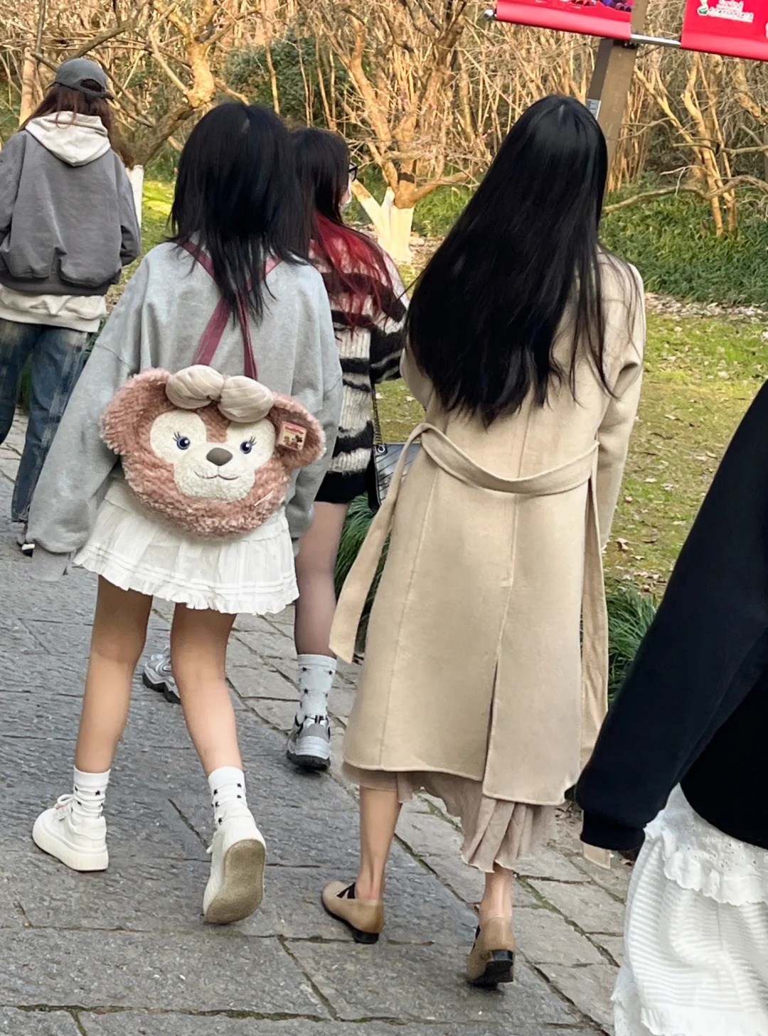 好奇，身高真的是美女和大美女的分水岭？
看到总有说小个子女生一般都是小美女，大美