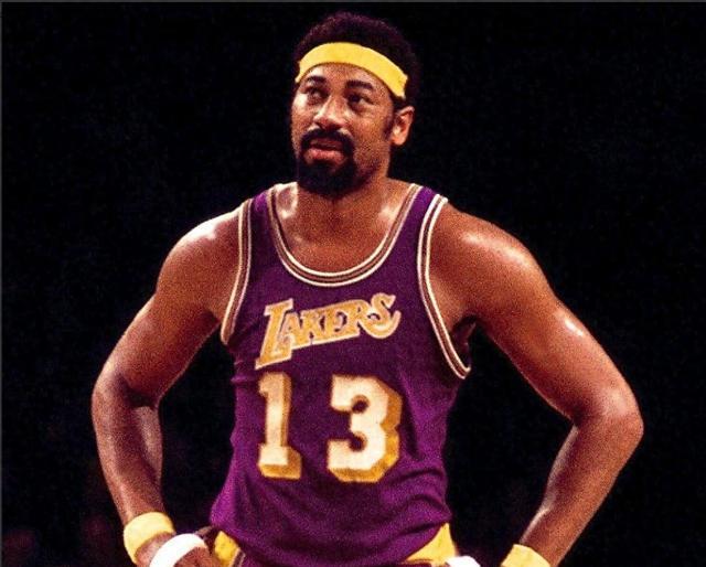 约基奇破纪录，张伯伦传奇终被超，NBA新里程碑